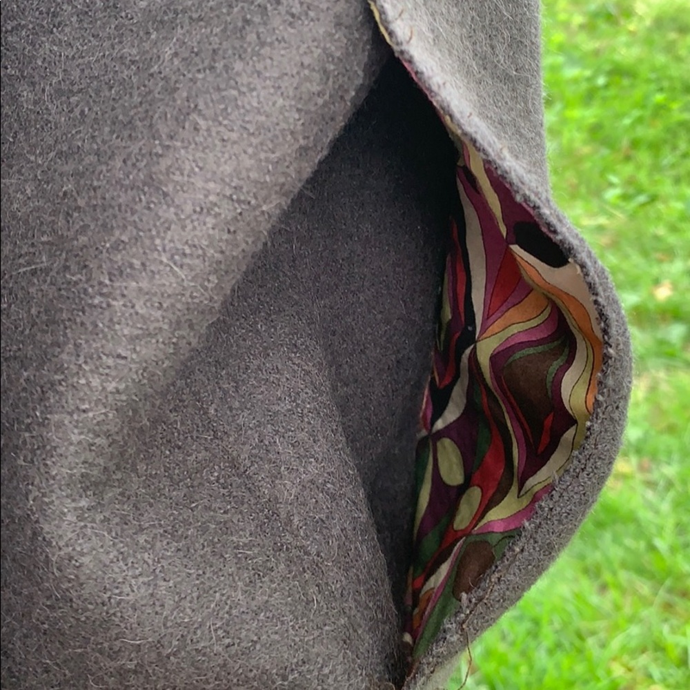 Beyond Threads Jacket - Picture 6 of 8